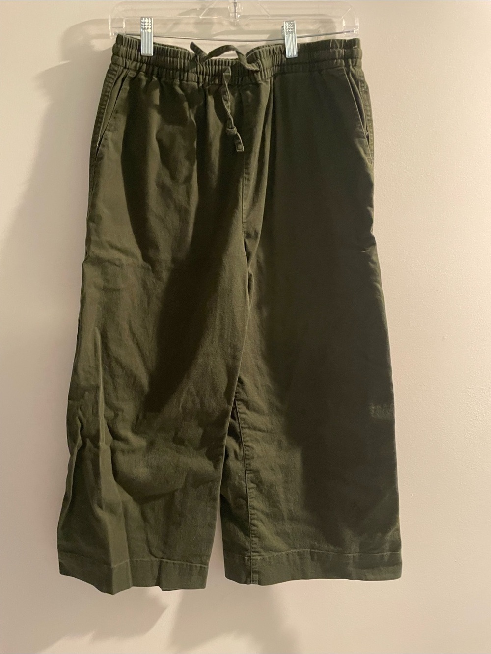 WildFang cropped wide leg pants M *discoloration-please read*
